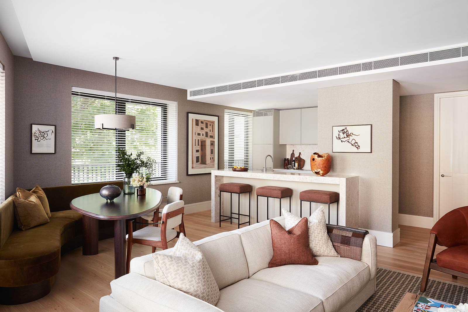 Penthouse lounge (interior)